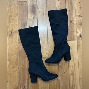 NWOT Aldo heeled boots